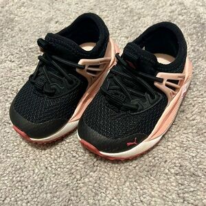 Puma toddler girl black and pink